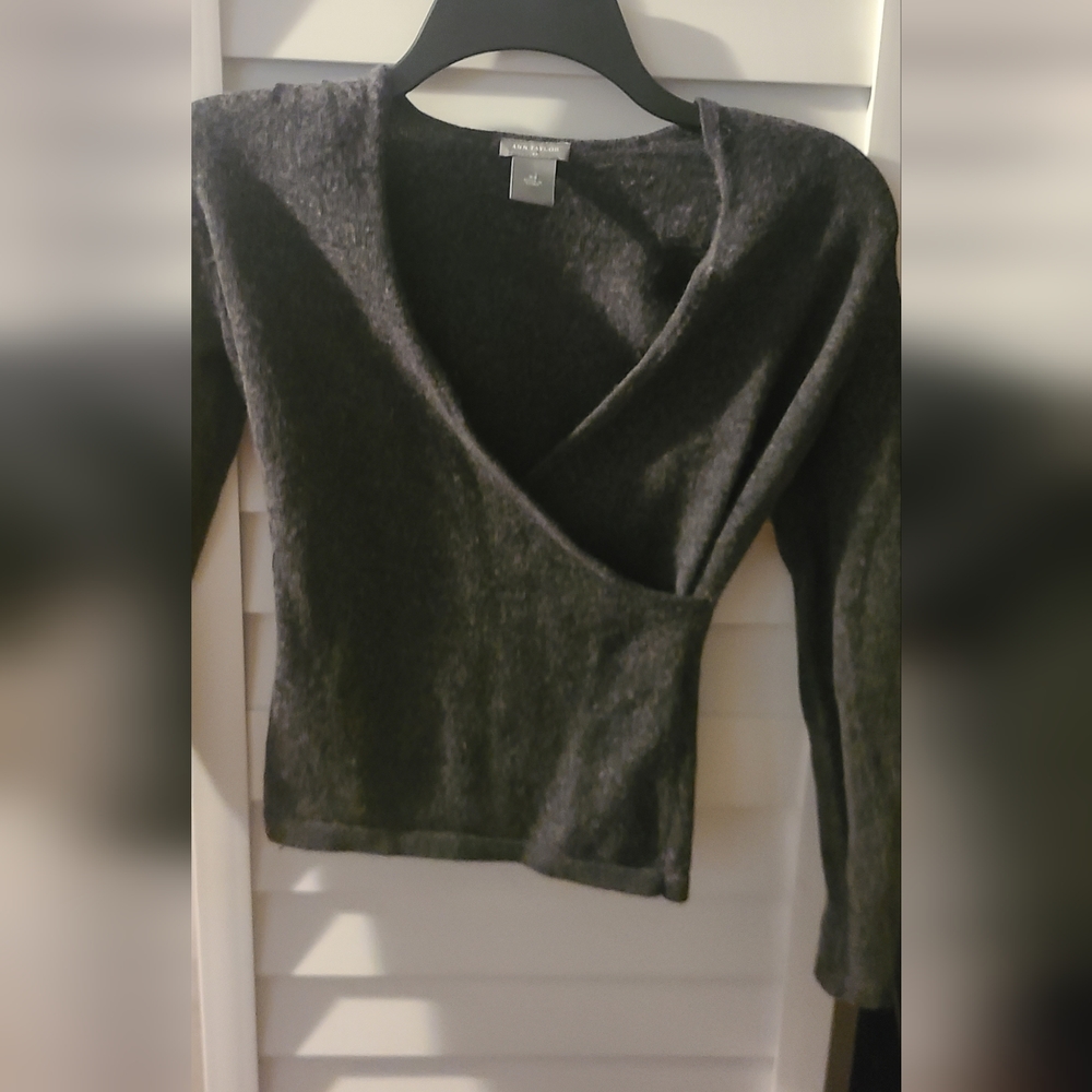 Ann Taylor xs wool top
